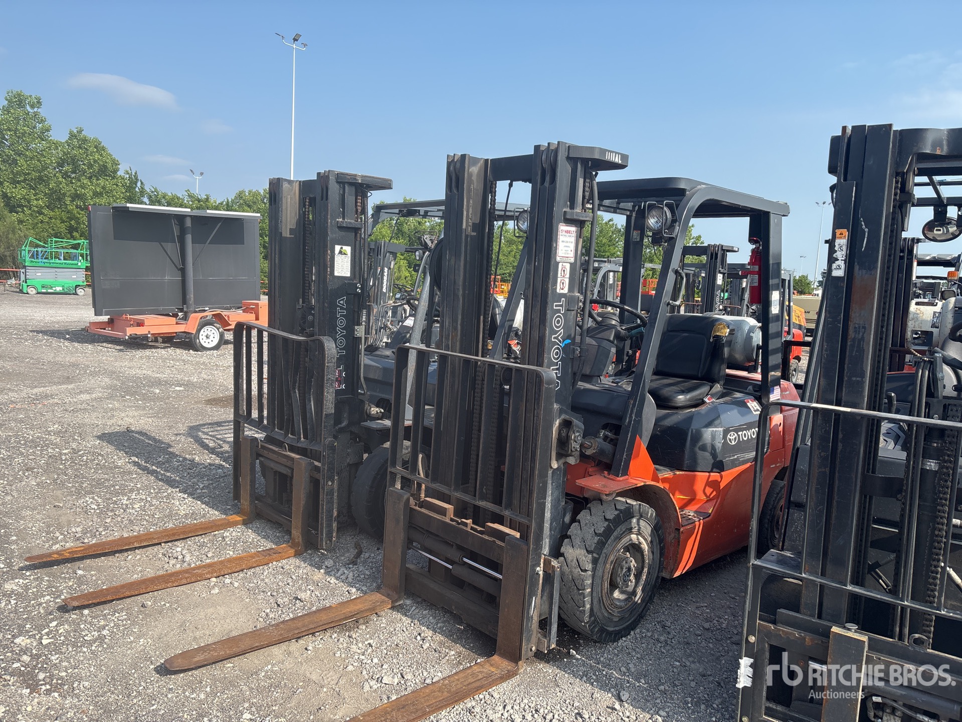 Photo of a 2012 Toyota Pneumatic Tire