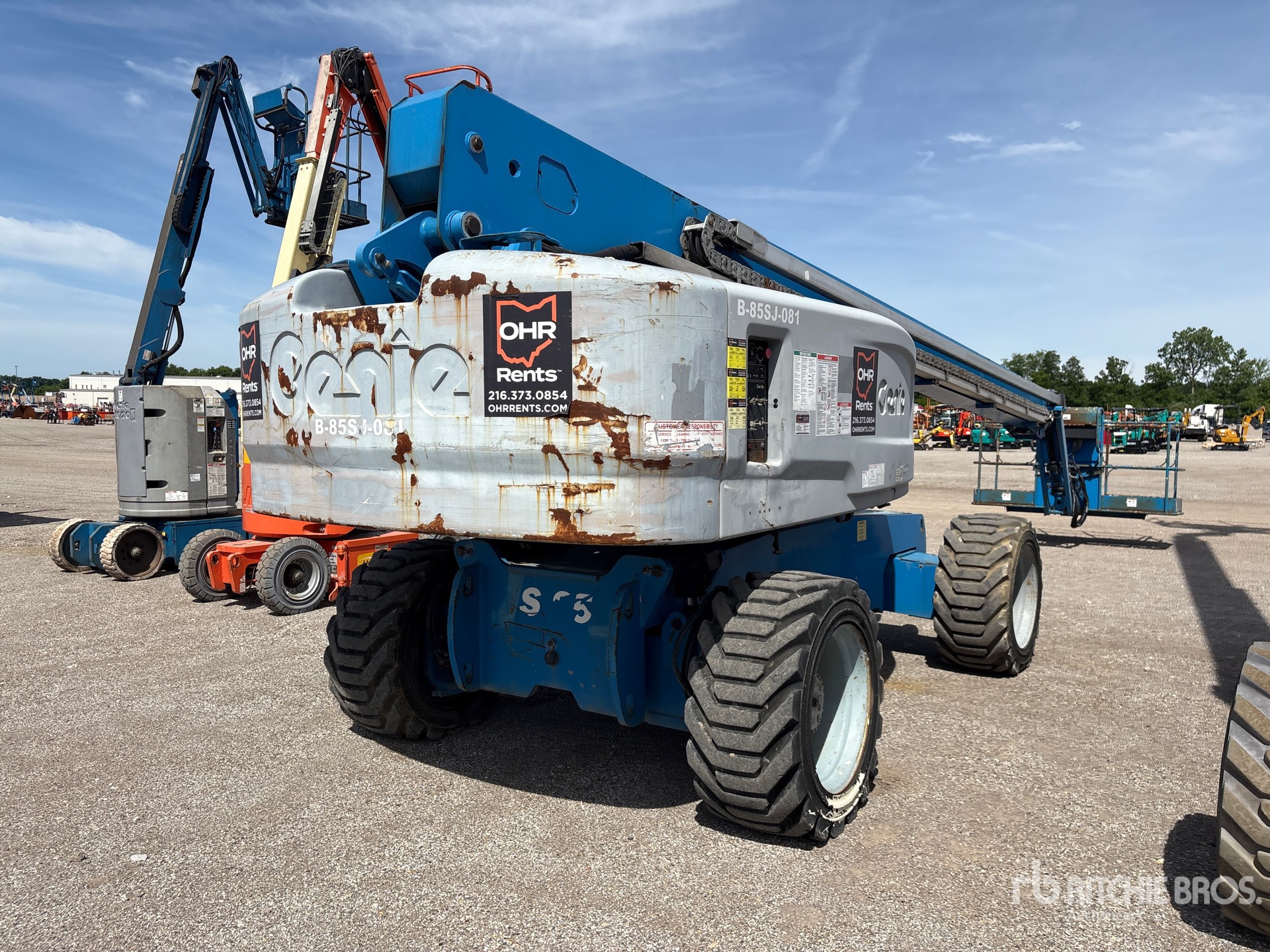 General Appearance with Picture, Right Rear Corner