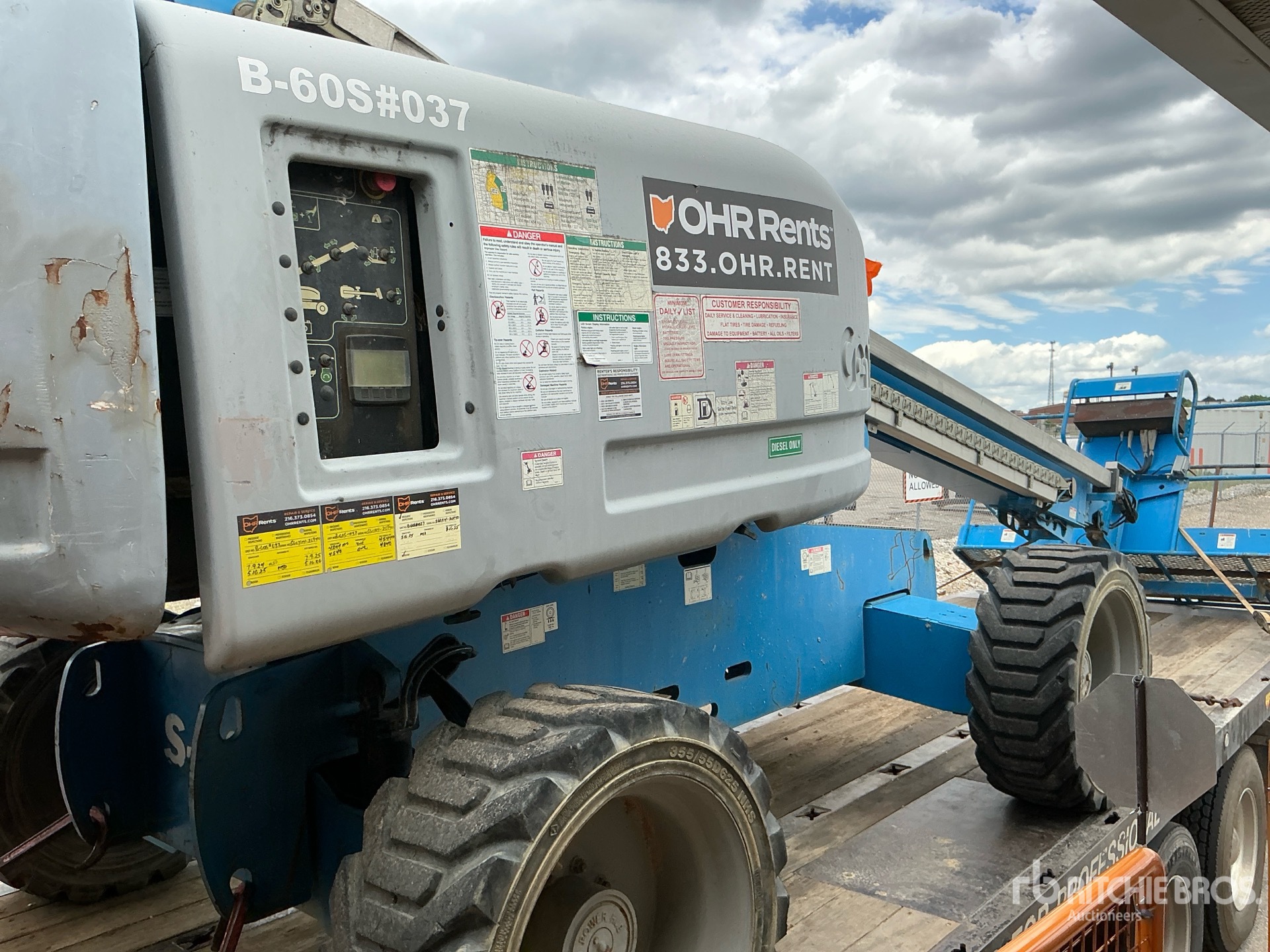 Photo of a 2013 Genie S-60X