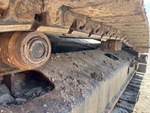 Undercarriage with Right Carrier Rollers