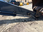 Hydraulics with Stick Cylinder