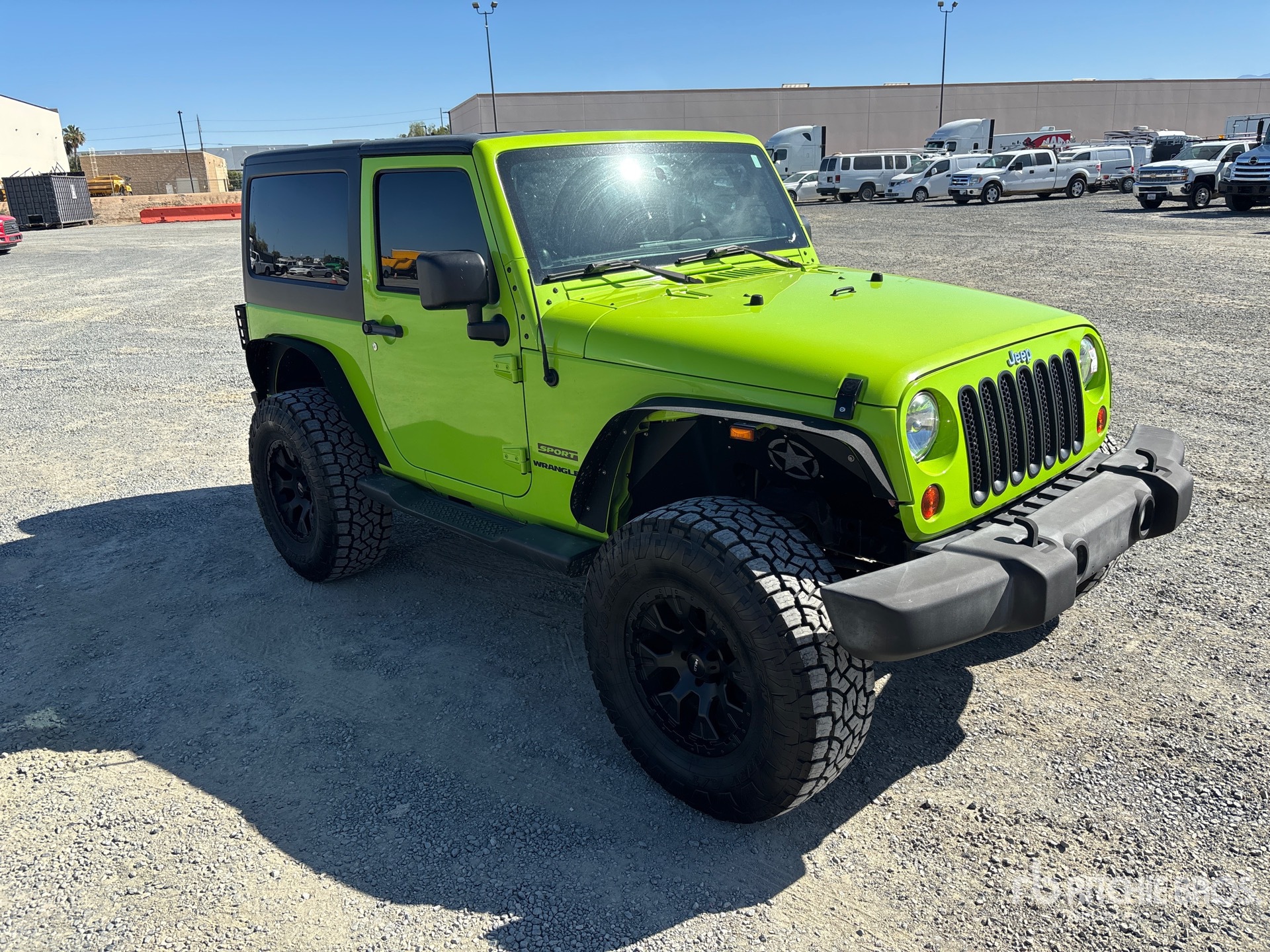 General Appearance with Picture, Right Front Corner