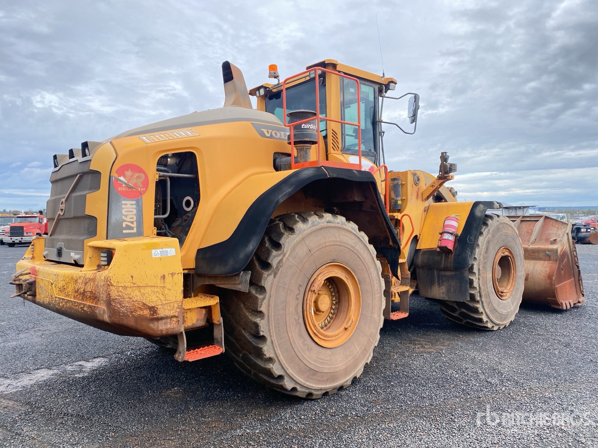 General Appearance with Picture, Right Rear Corner