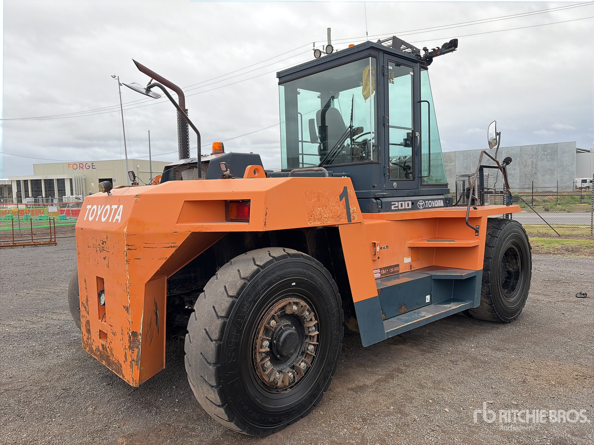 General Appearance with Picture, Right Rear Corner