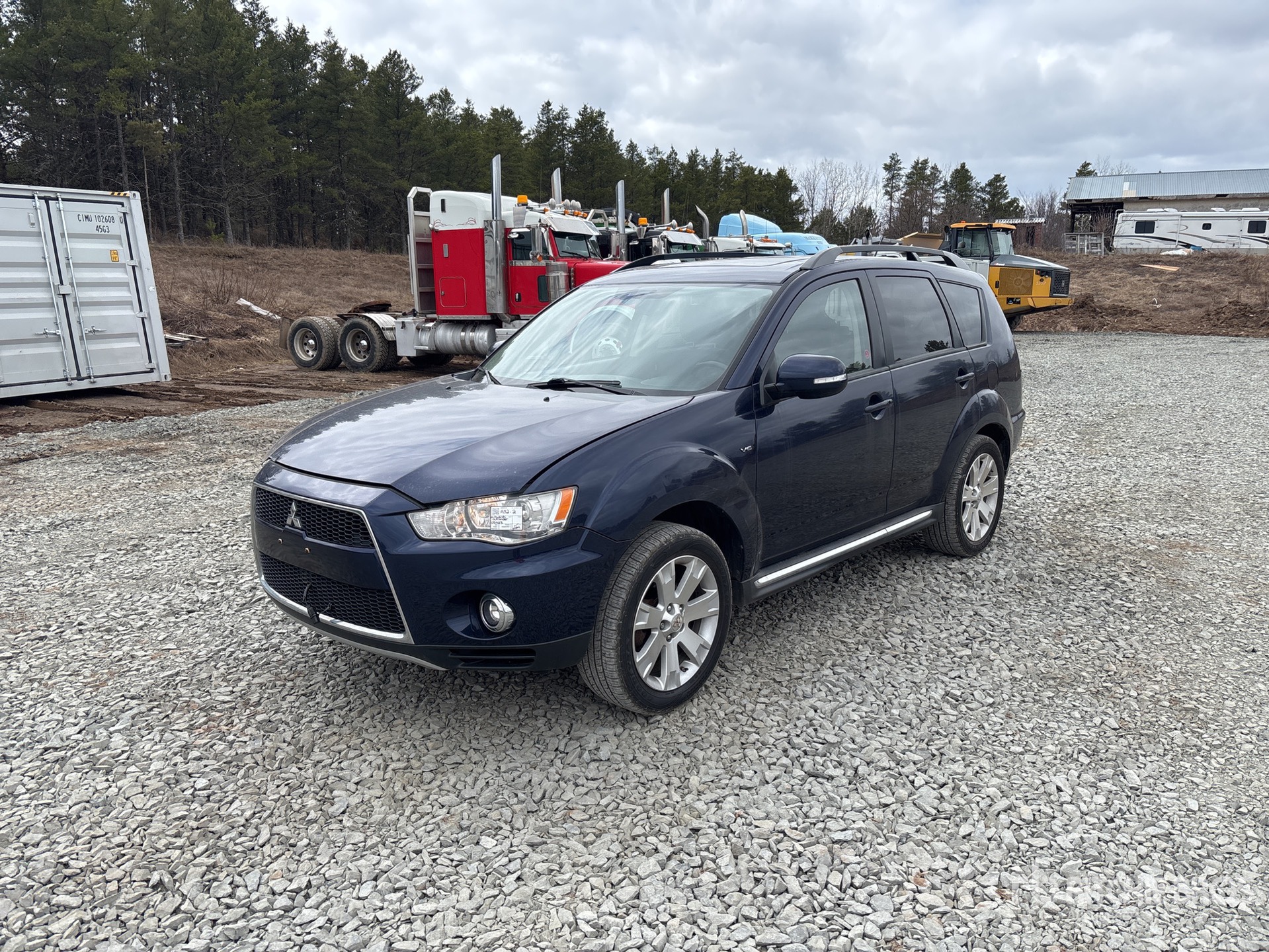 Photo of a 2013 Mitsubishi OUTLANDER
