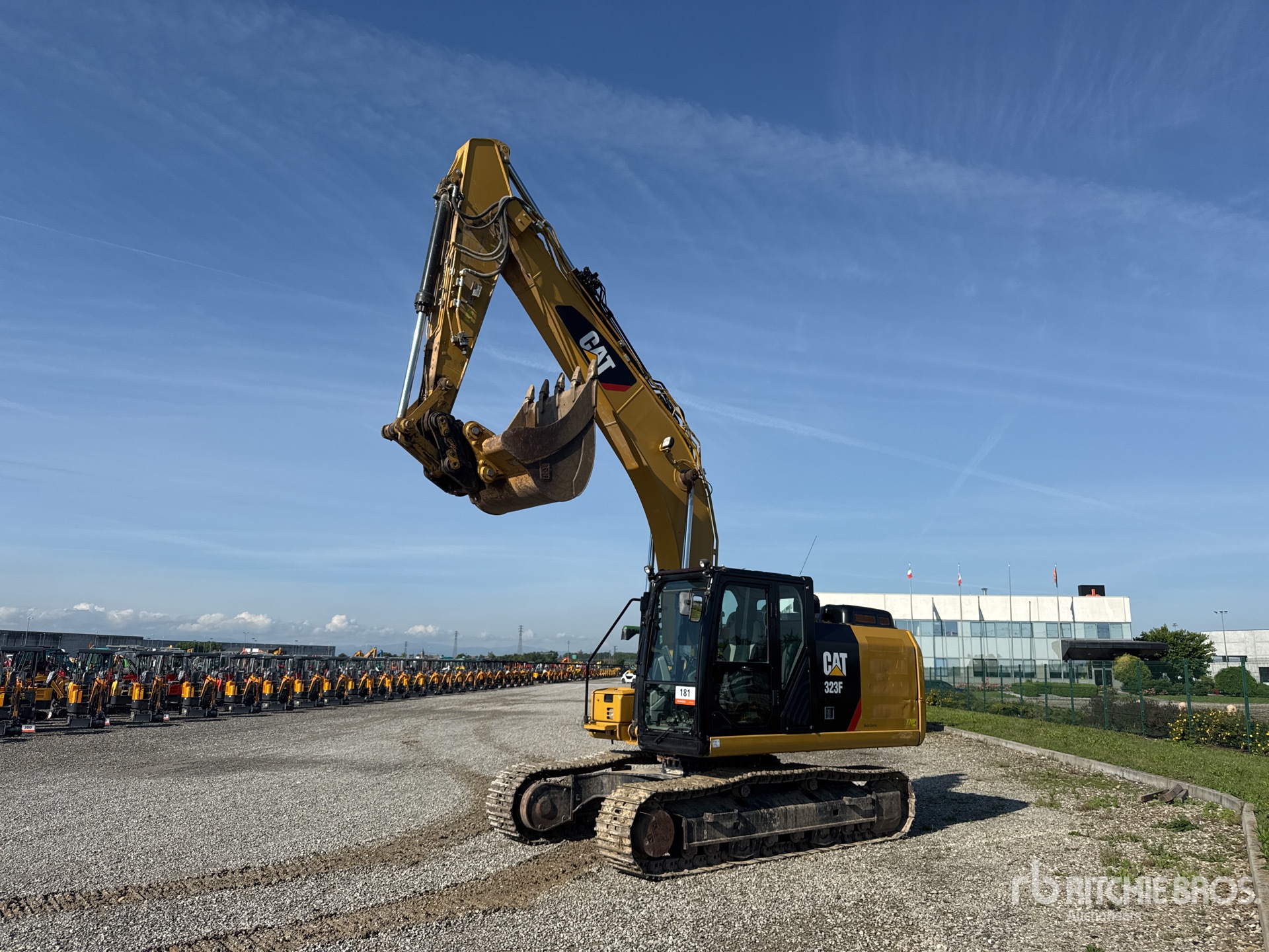 Photo of a 2019 Caterpillar 323F L