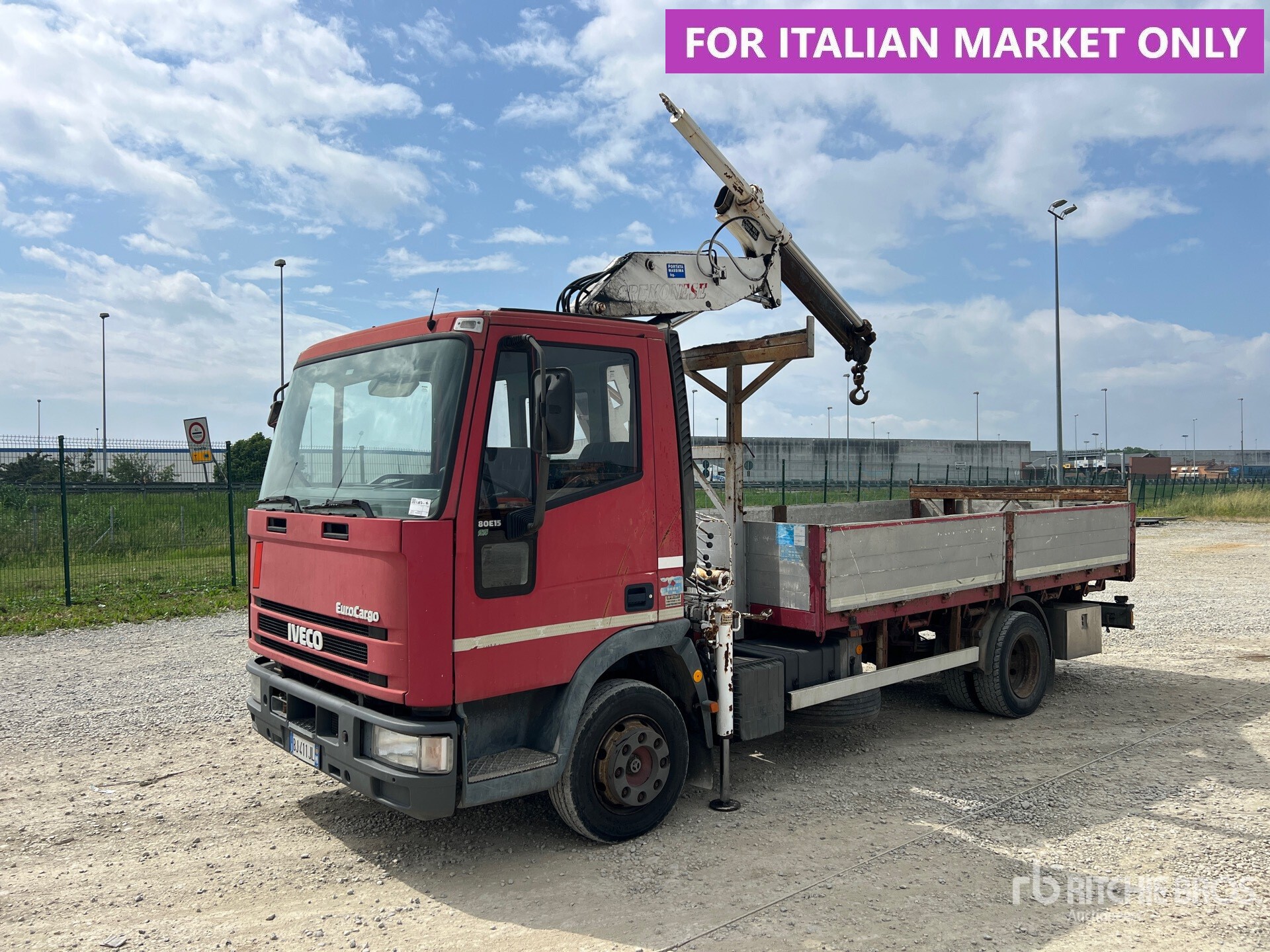 General Appearance with Featured Photo