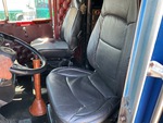 Cab with Seats/armrests