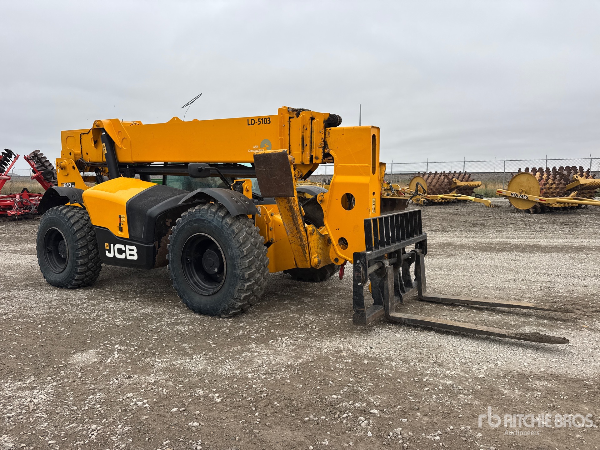 2023 JCB 510-56