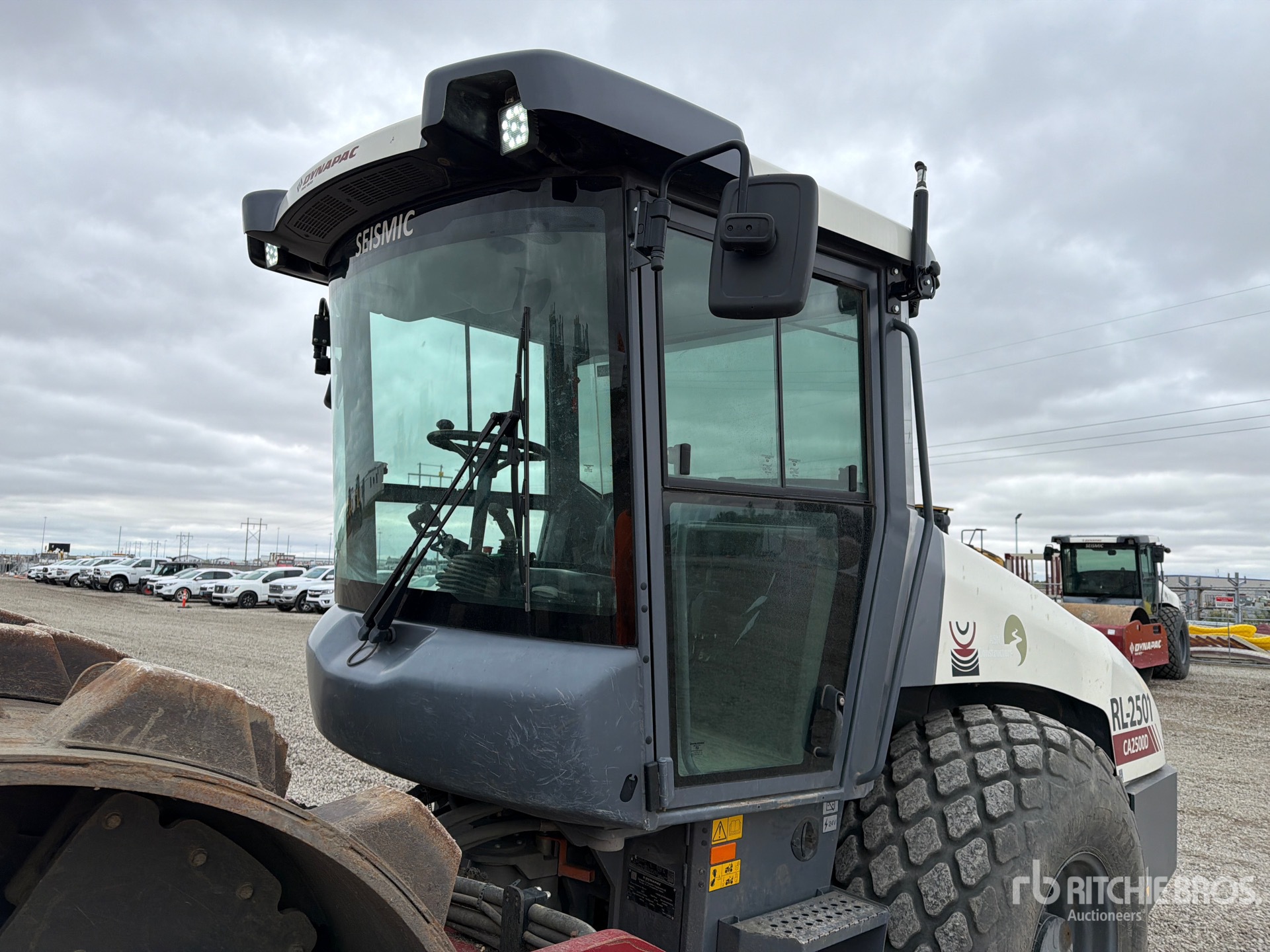 2023 Dynapac CA2500D