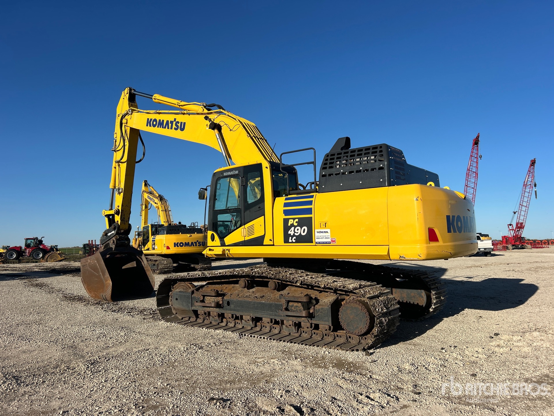 2023 Komatsu PC490LC-11