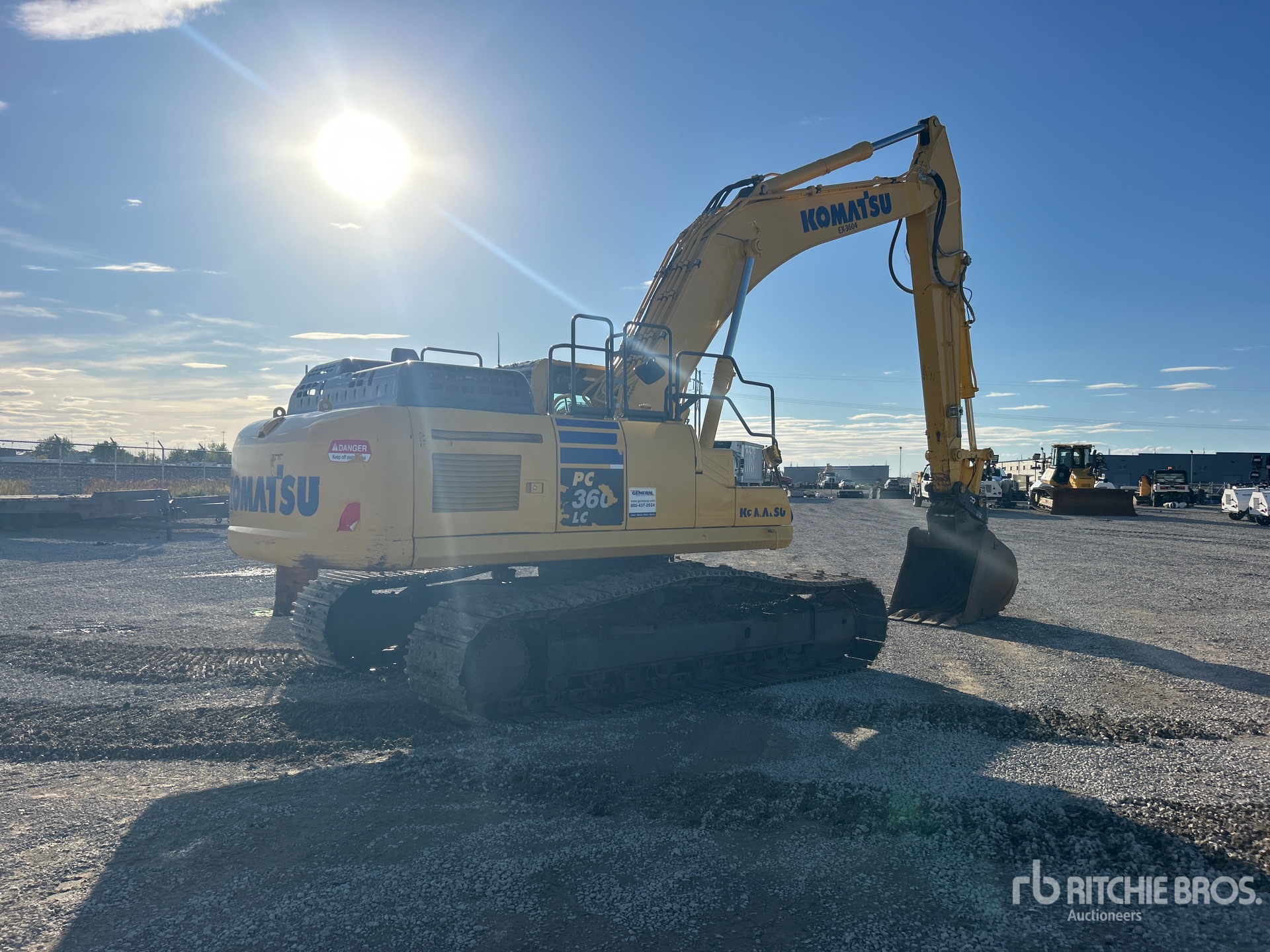 2023 Komatsu PC360LC-11