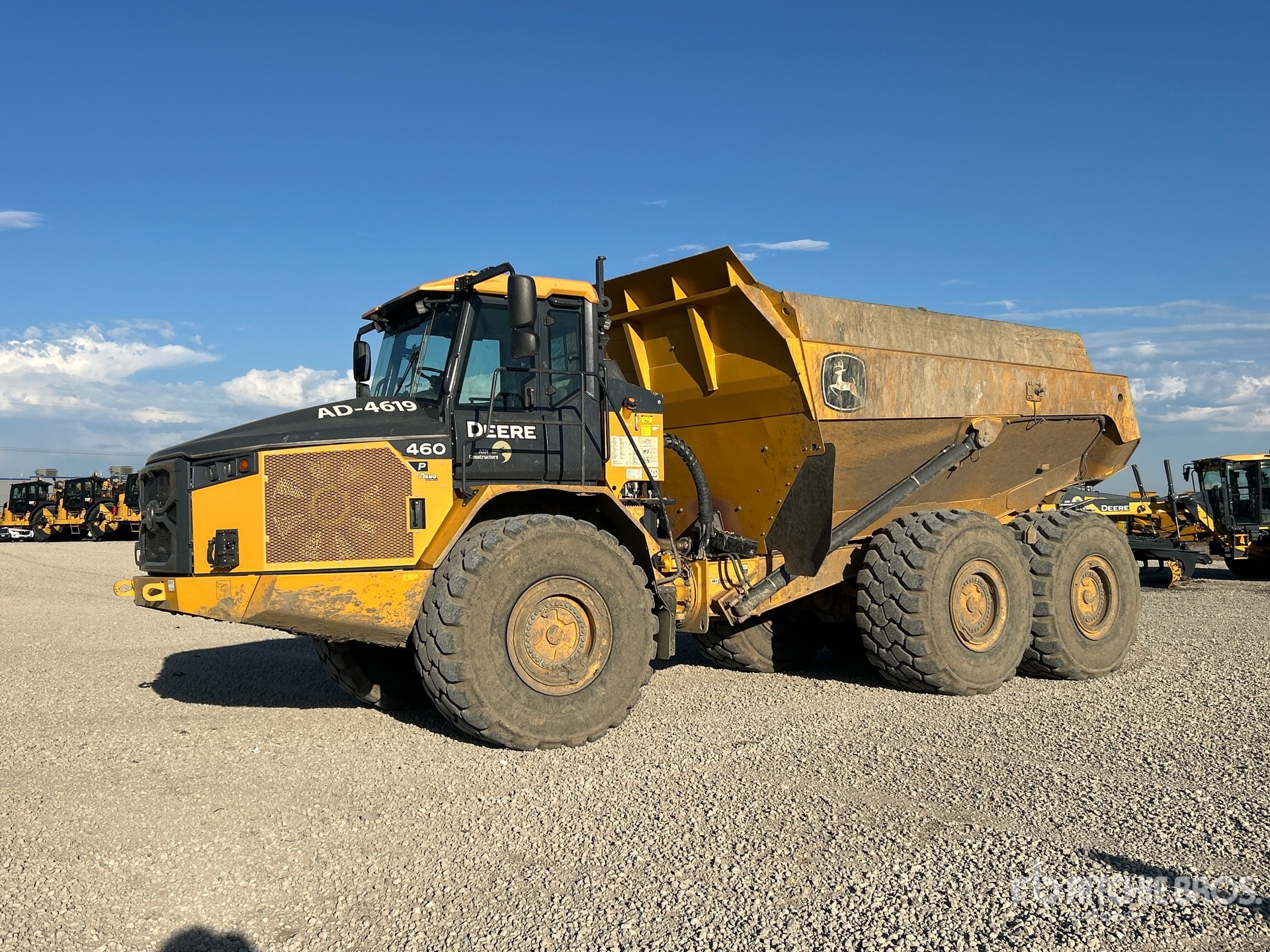 Photo of 2024 John Deere 460 P-TIER