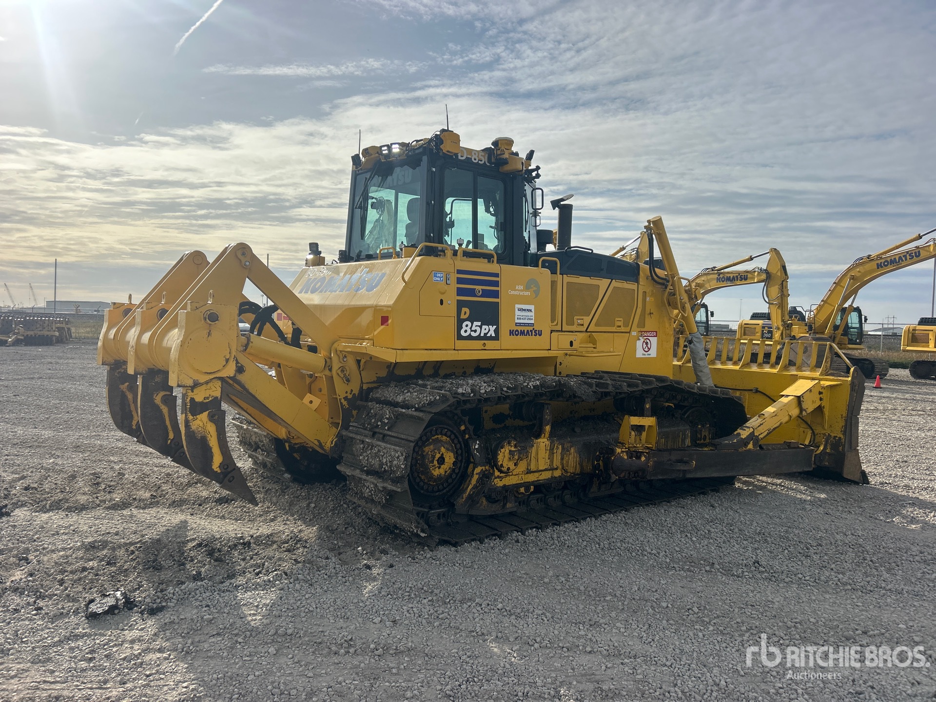 2024 Komatsu D85PX-18