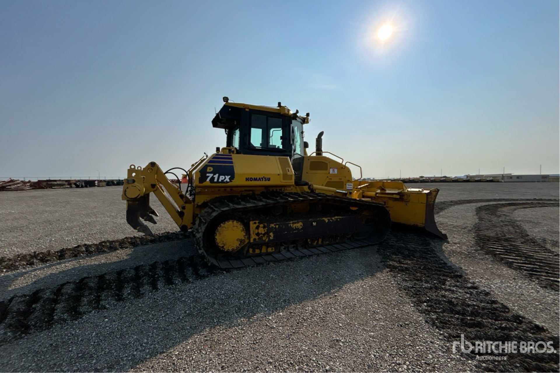 2022 Komatsu D71PX-24