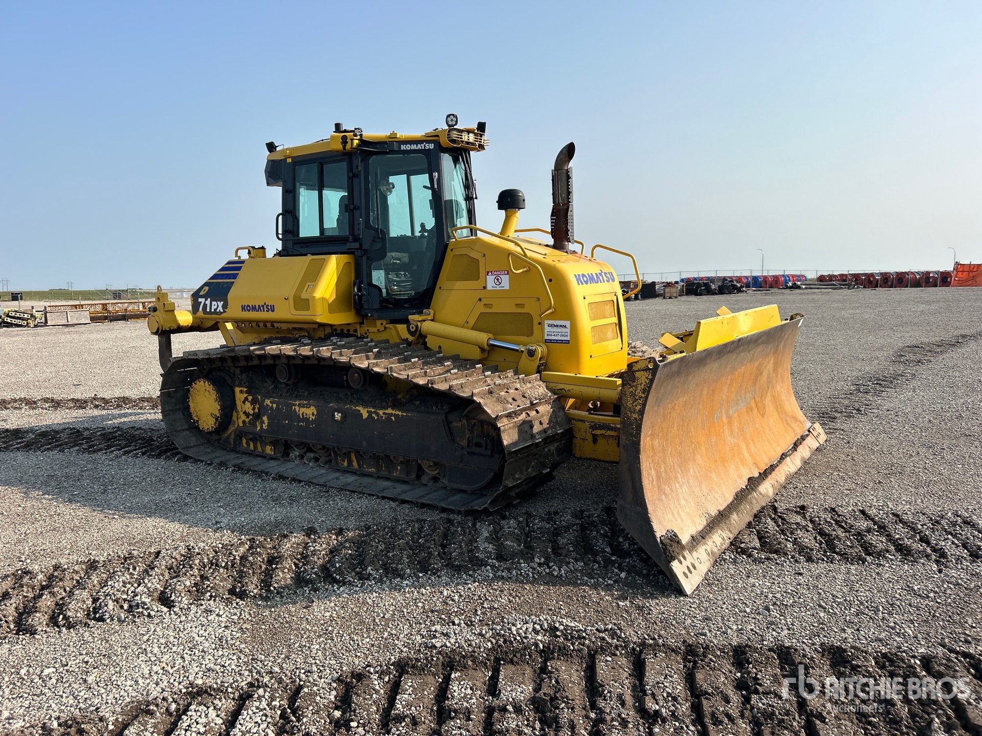2022 Komatsu D71PX-24