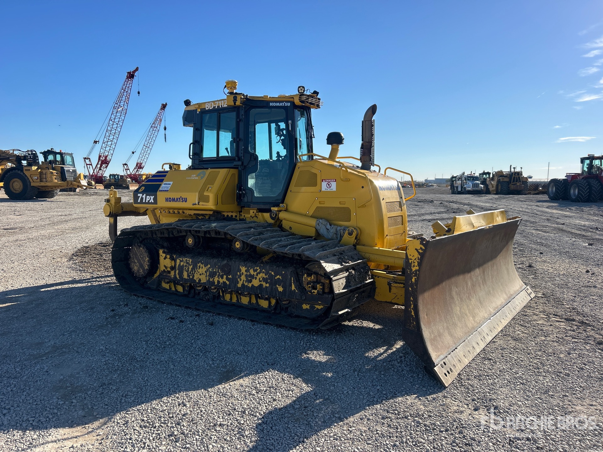 2024 Komatsu D71PX-24