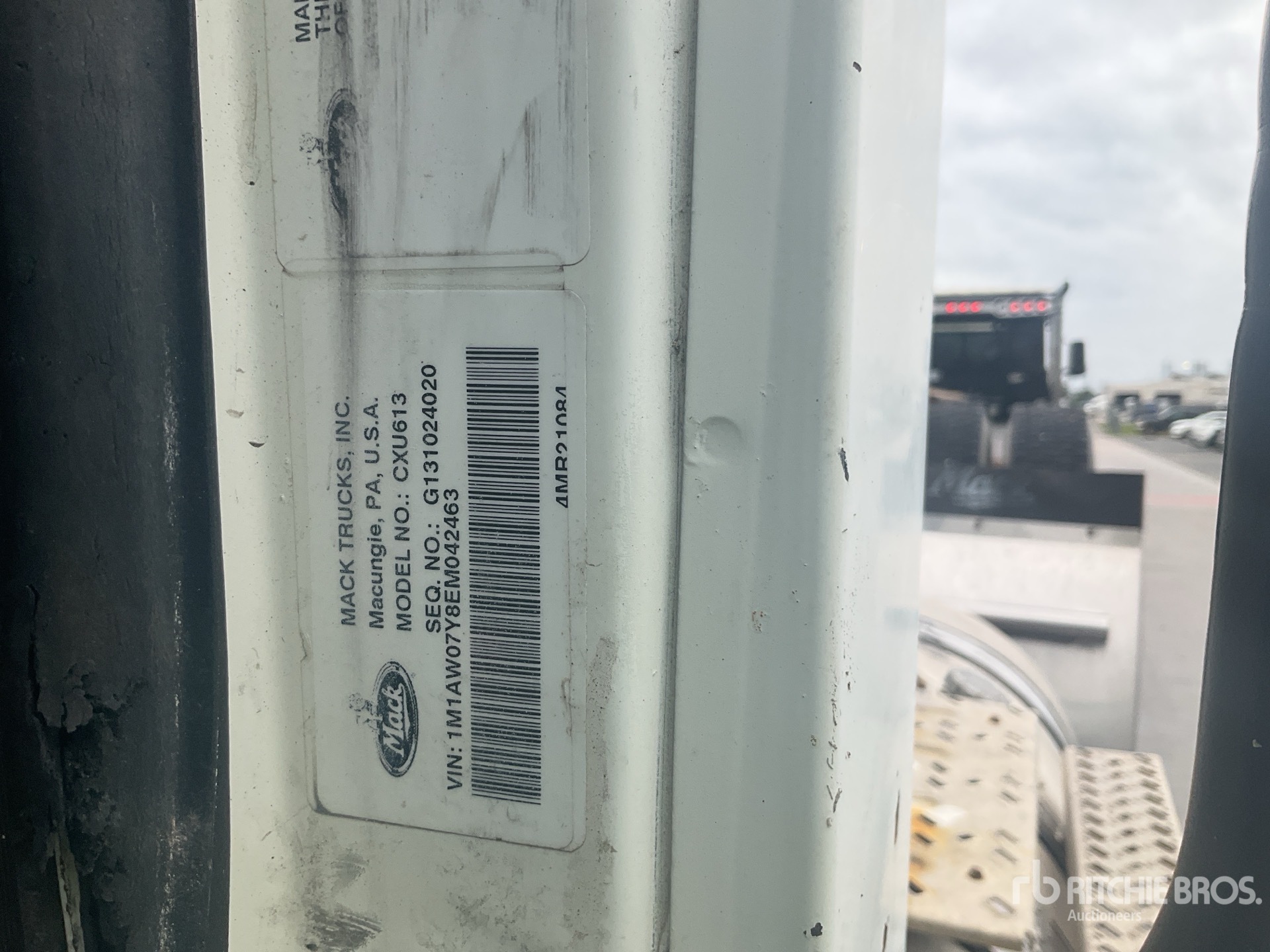 Photo of a 2014 Mack CXU613