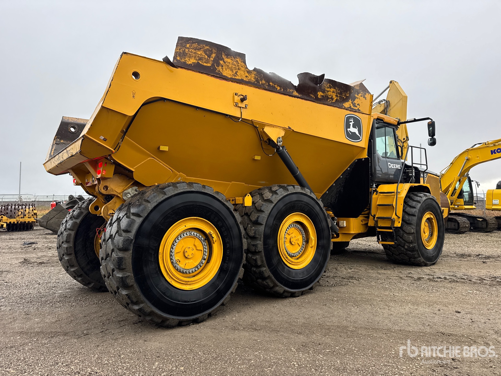 2023 John Deere 460 P-TIER