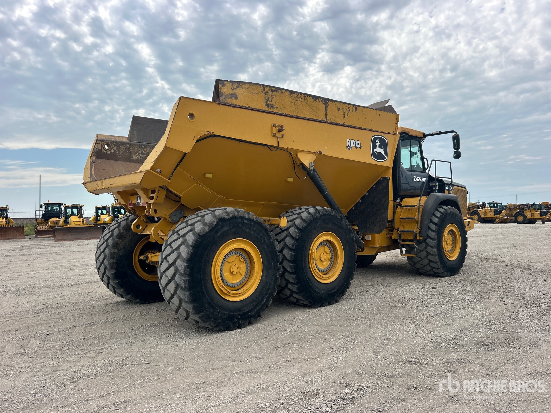 2023 John Deere 460 P-TIER