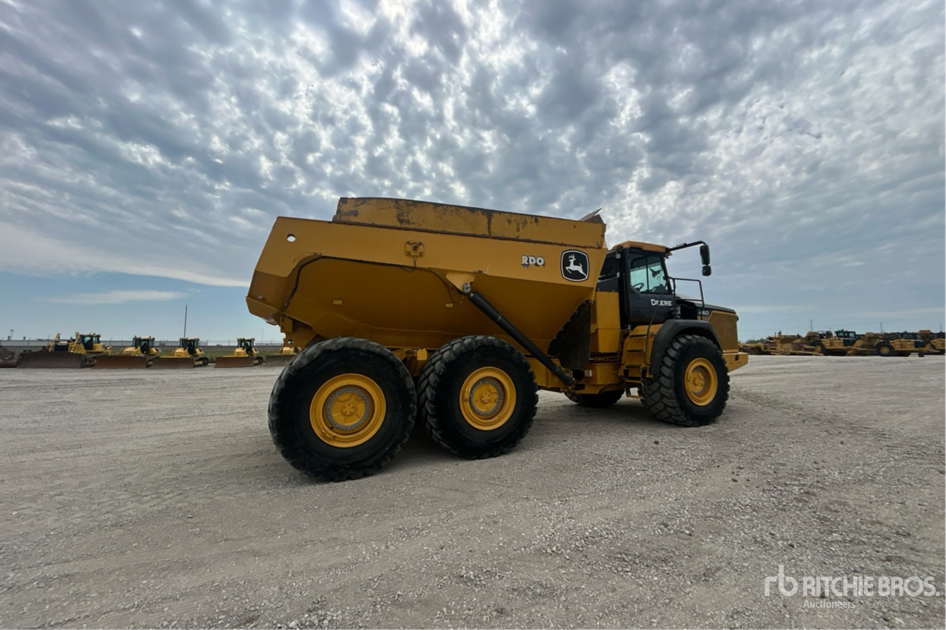 2023 John Deere 460 P-TIER