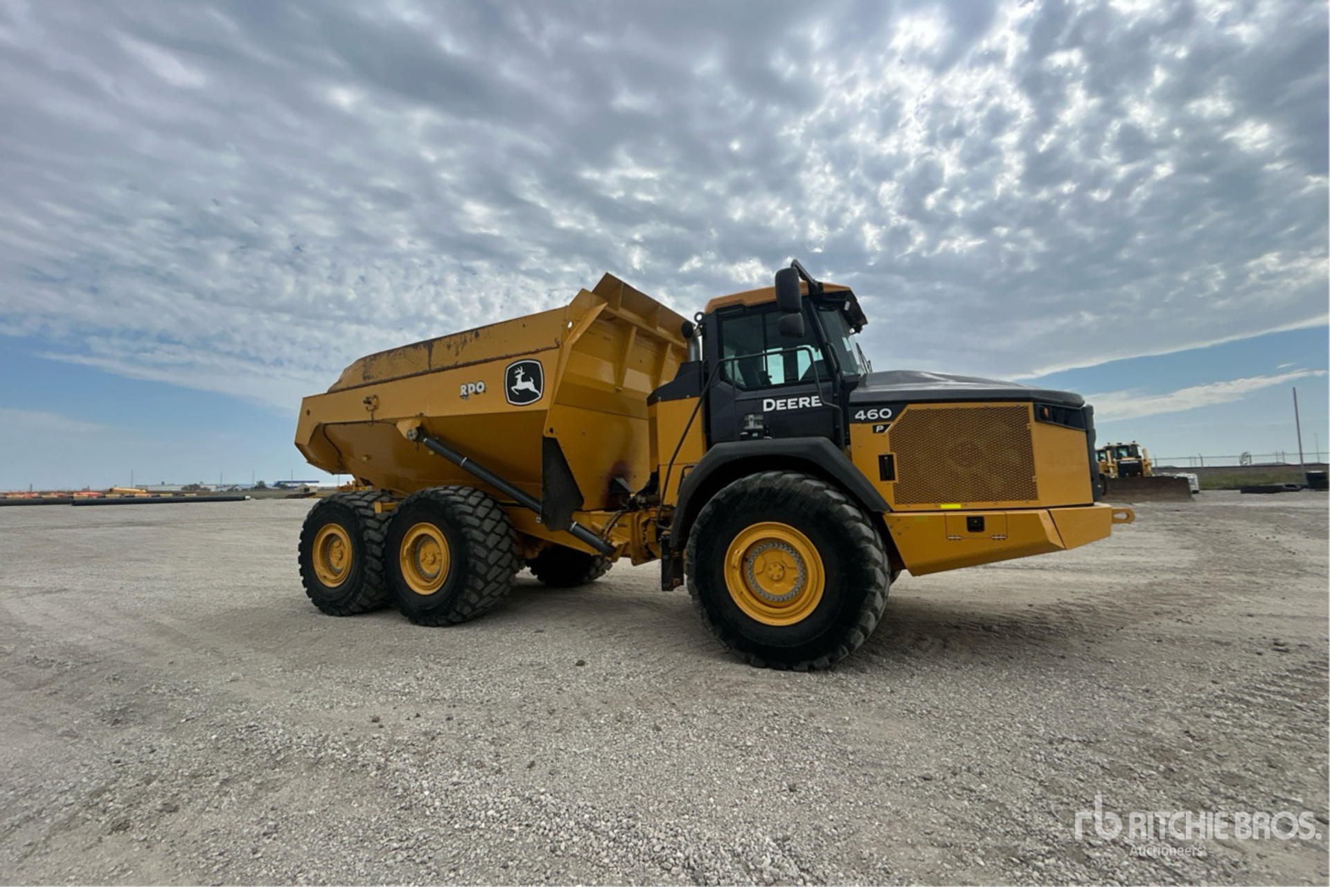 2023 John Deere 460 P-TIER