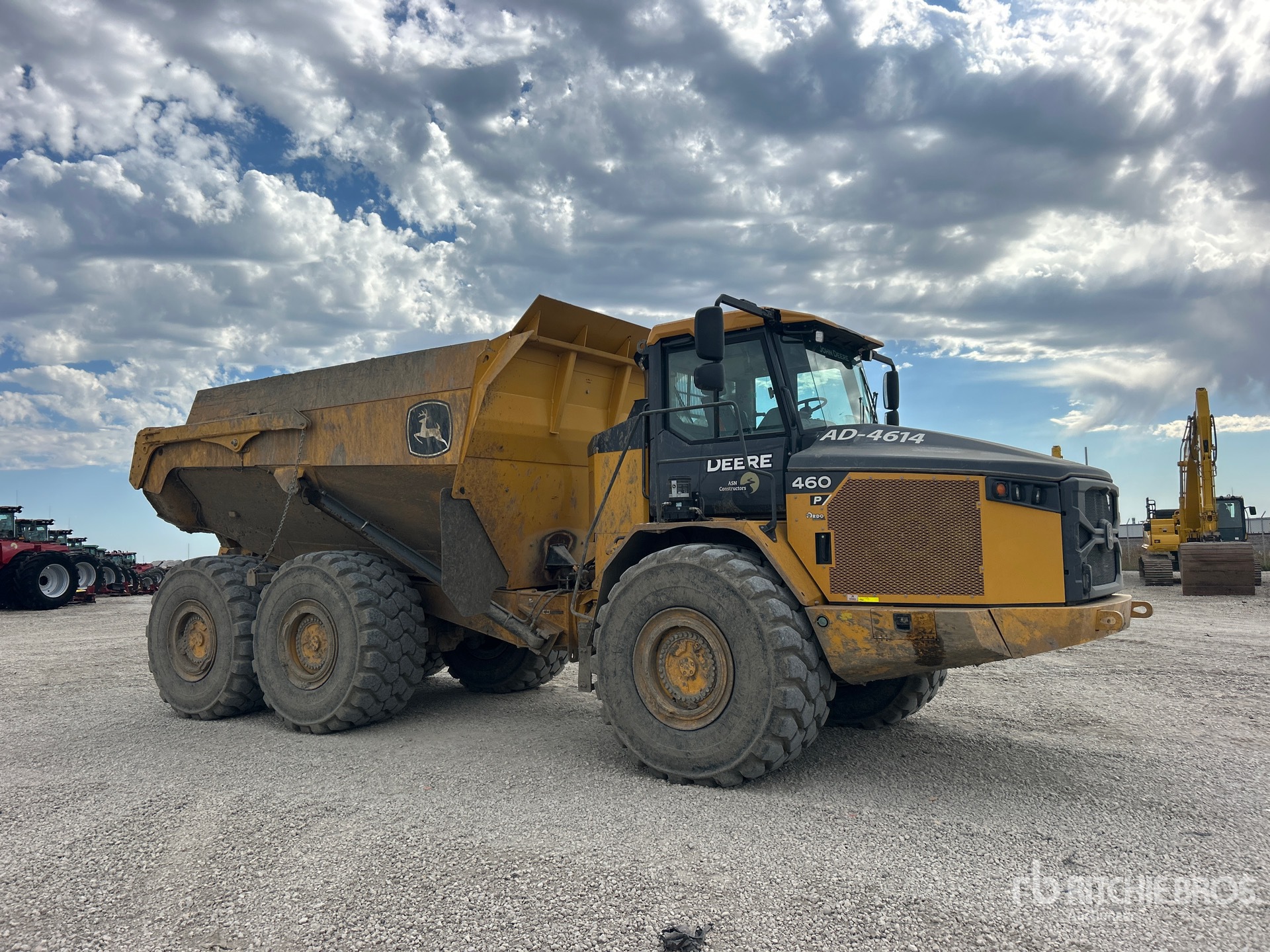 2024 John Deere 460 P-TIER