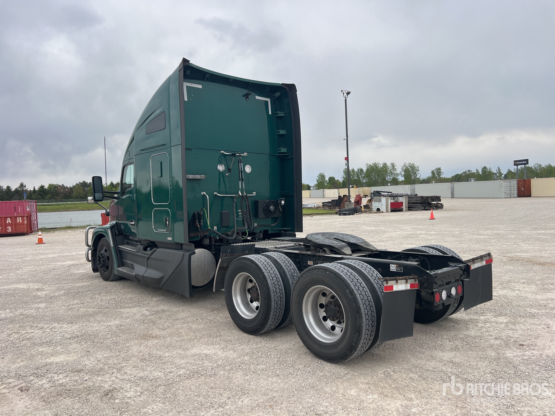 General Appearance with Picture, Left Rear Corner