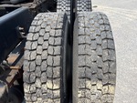 4 Underbody - Truck with Right Rear Drive Tires