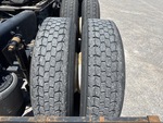 4 Underbody - Truck with Right Rear Drive Tires