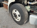 4 Underbody - Truck with Right Steer Tire