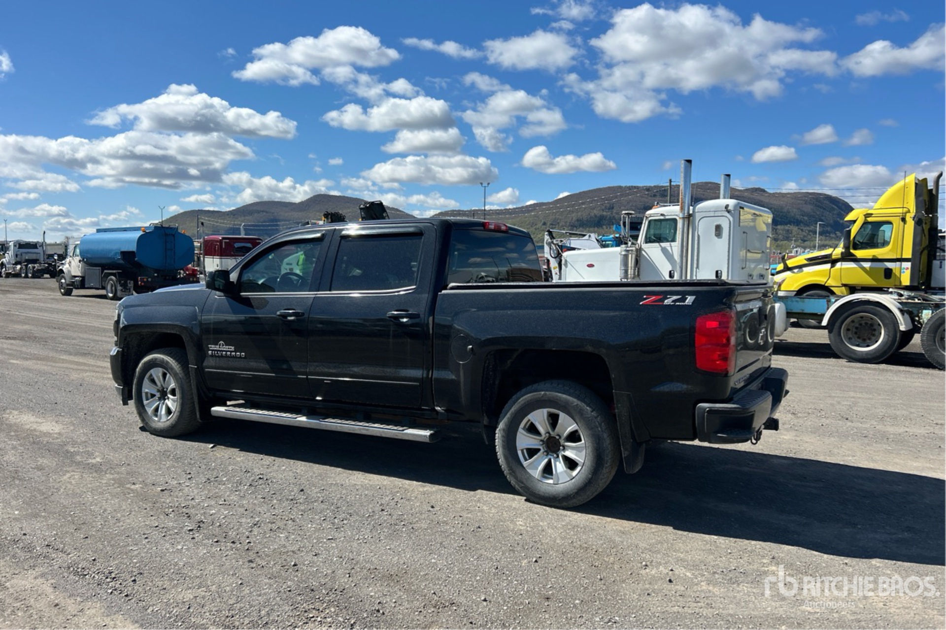 General Appearance with Picture, Left Rear Corner