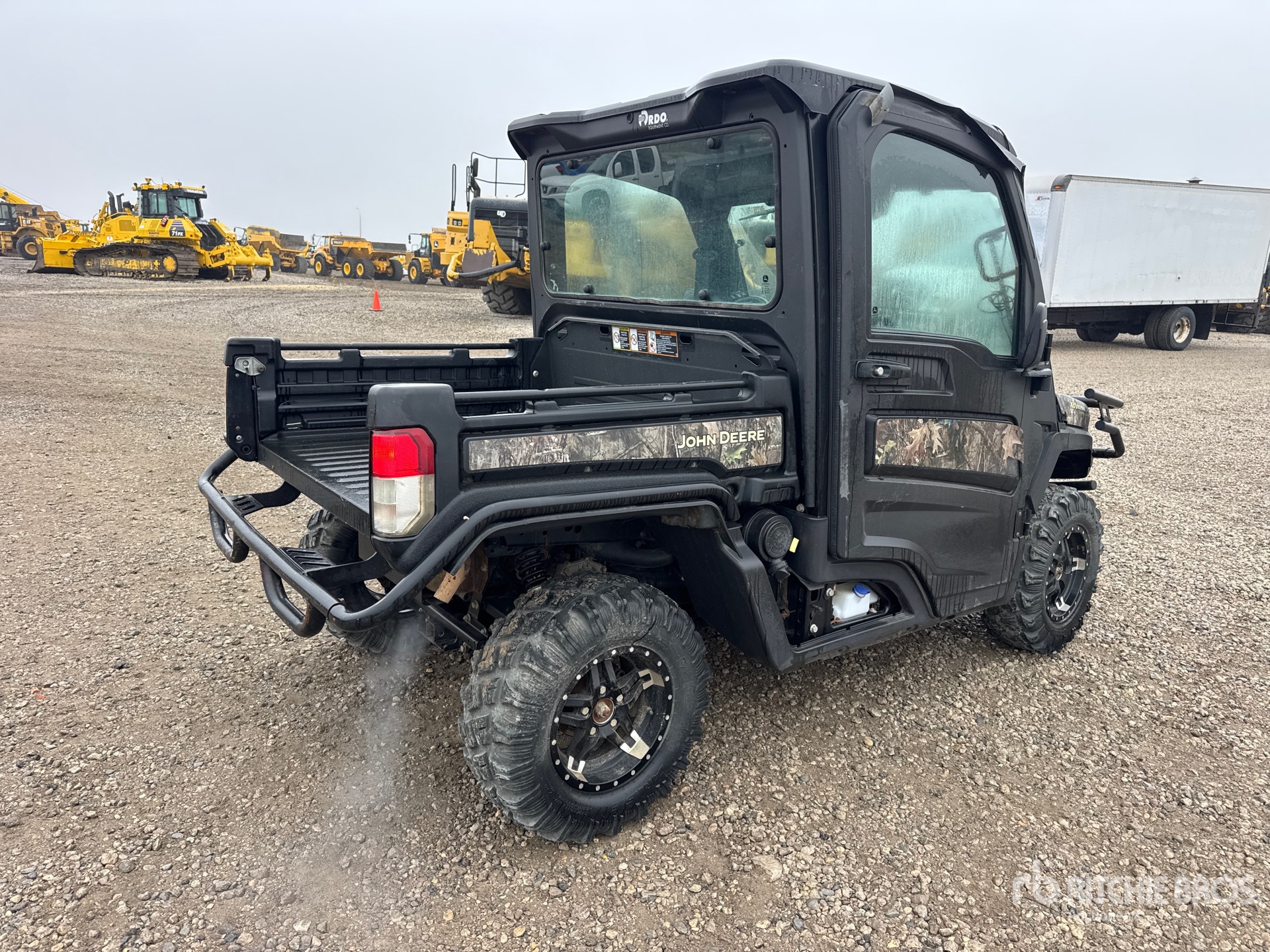 2023 John Deere XUV835M