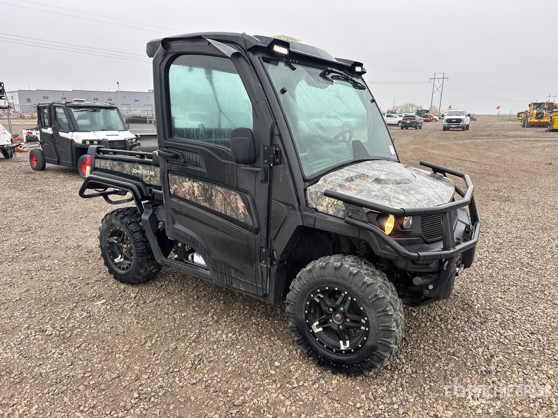 2023 John Deere XUV835M