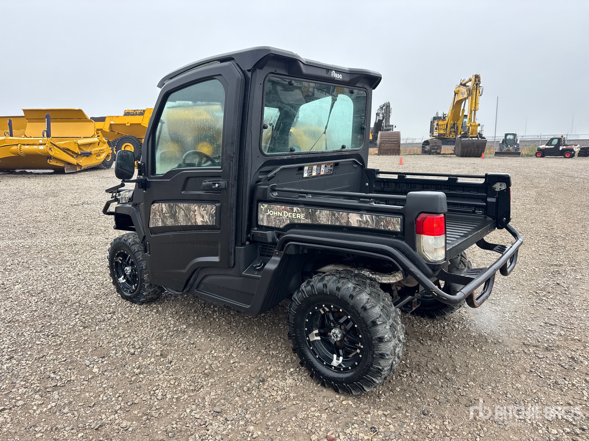 2023 John Deere XUV835M