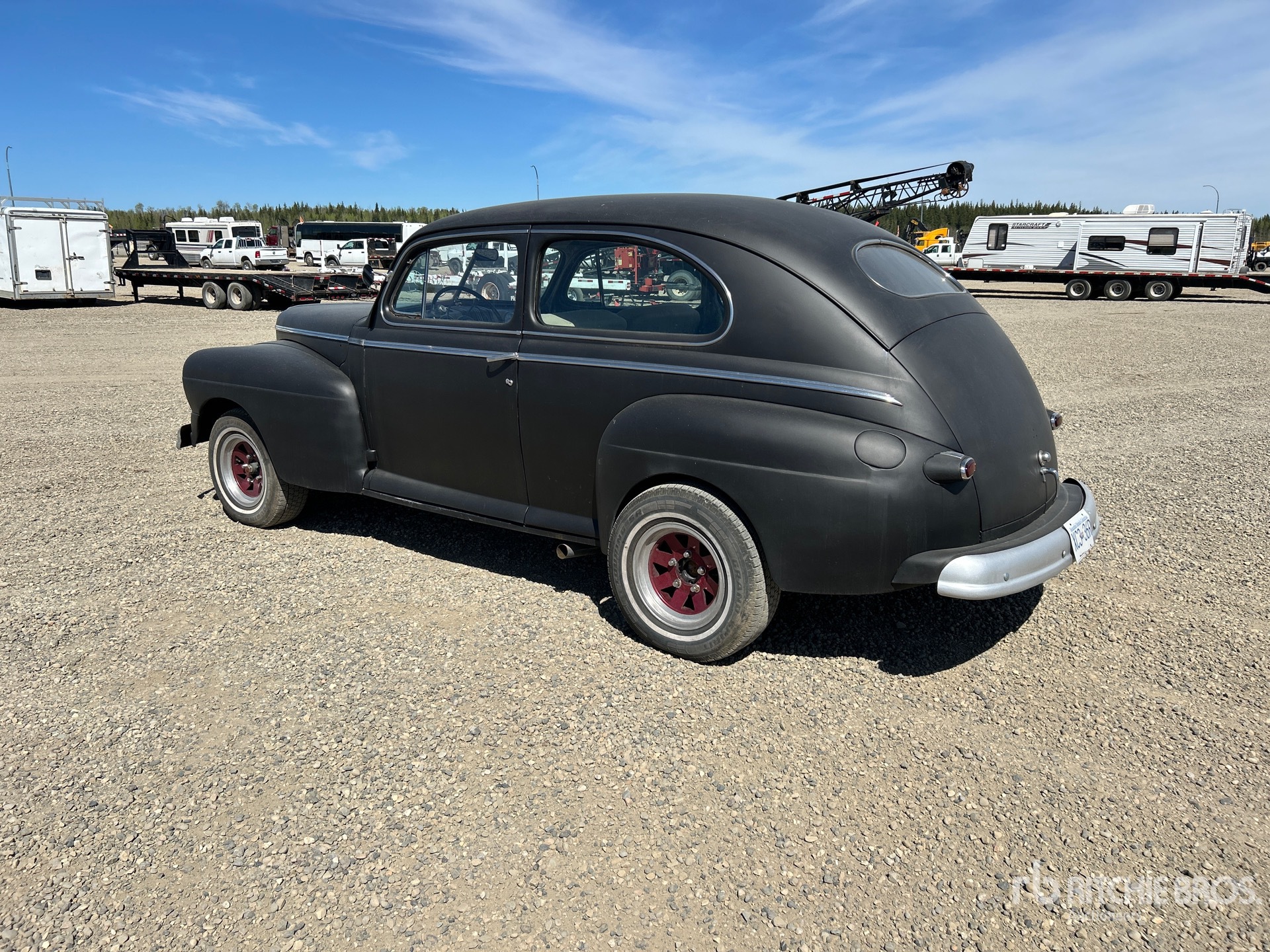 General Appearance with Picture, Left Rear Corner