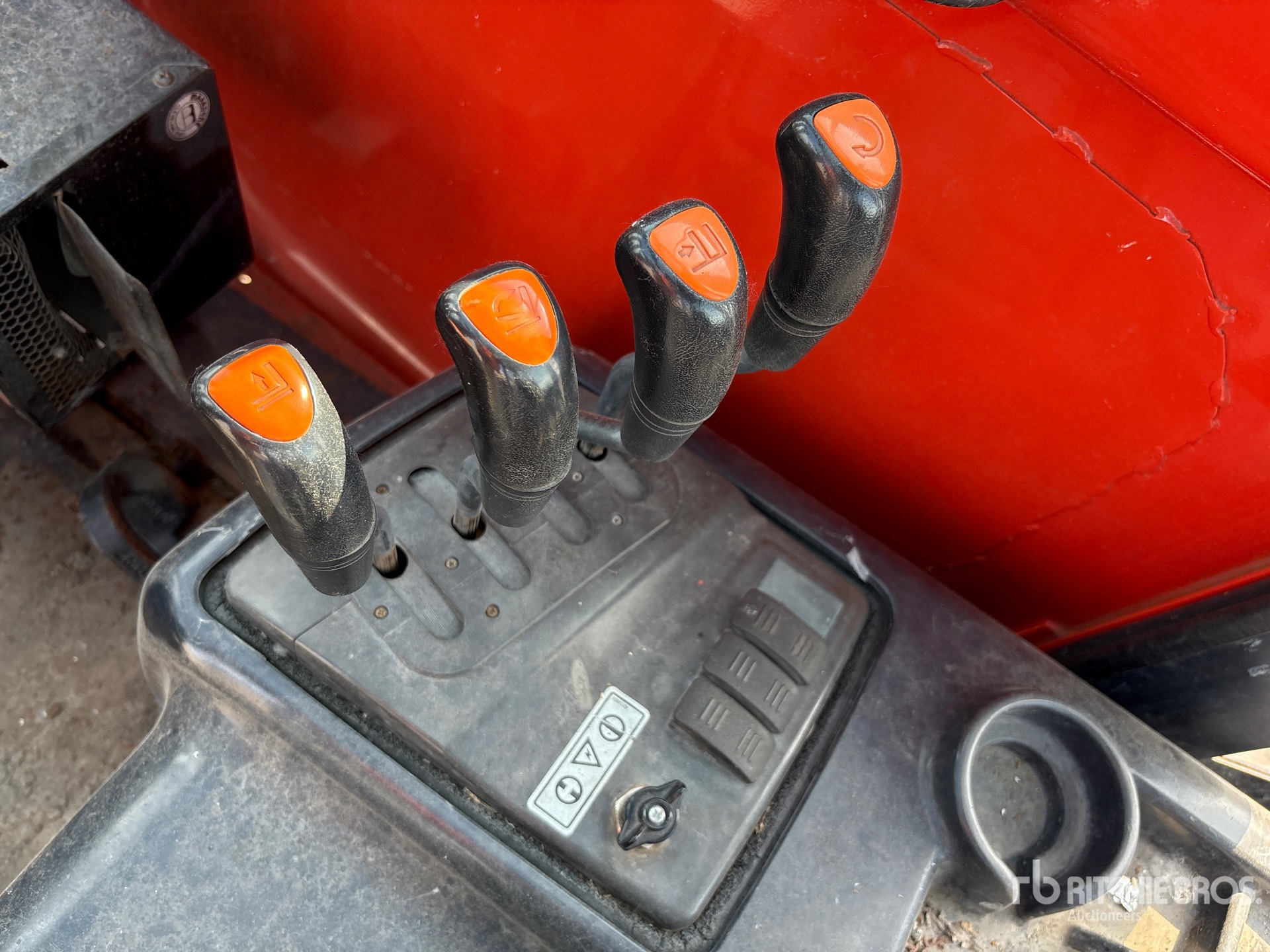 2010 Doosan G25E-5