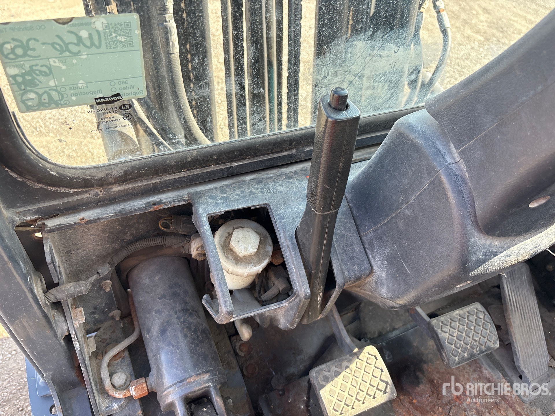 2010 Doosan G25E-5