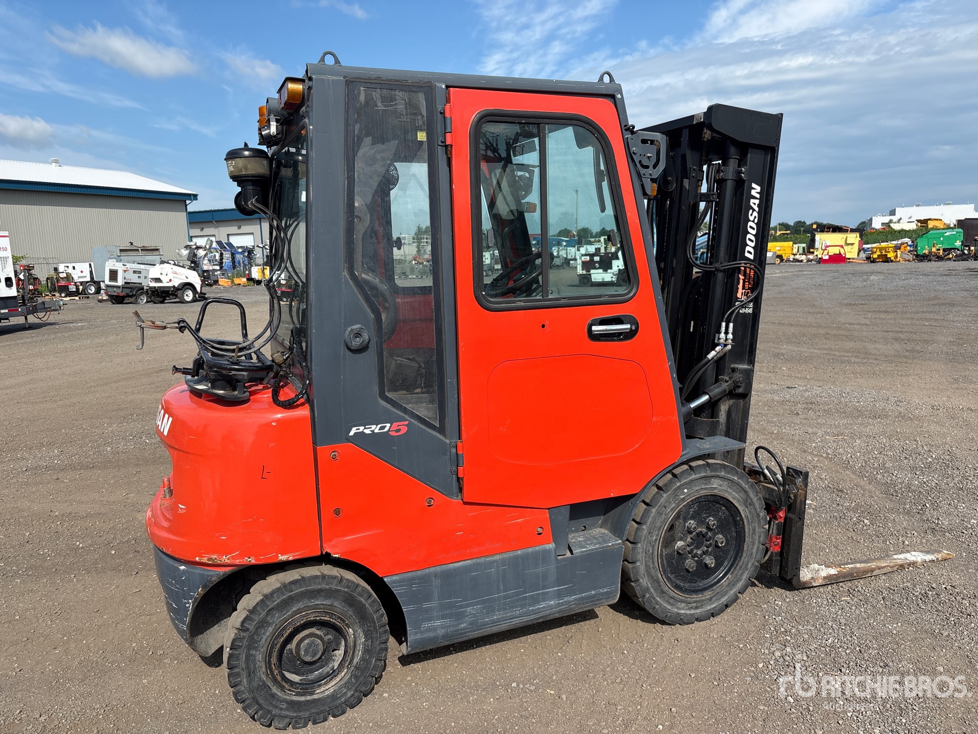 2010 Doosan G25E-5