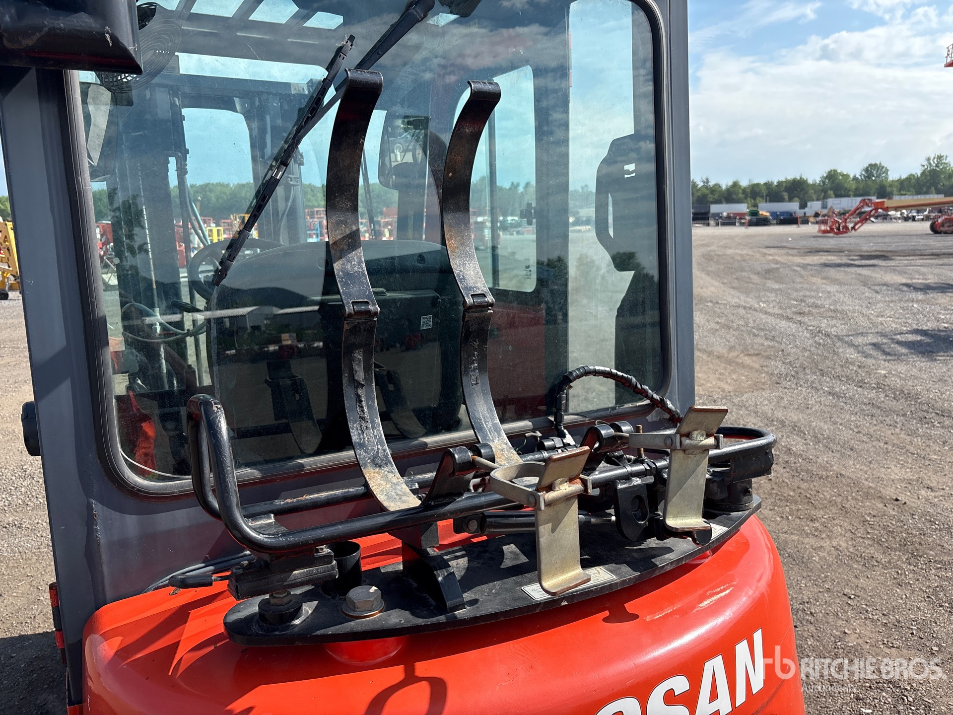 2010 Doosan G25E-5