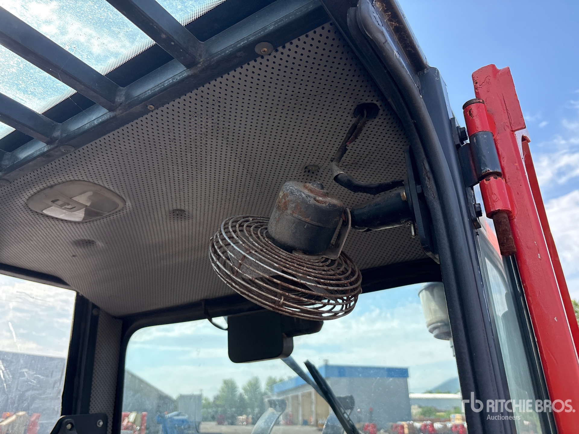 2010 Doosan G25E-5