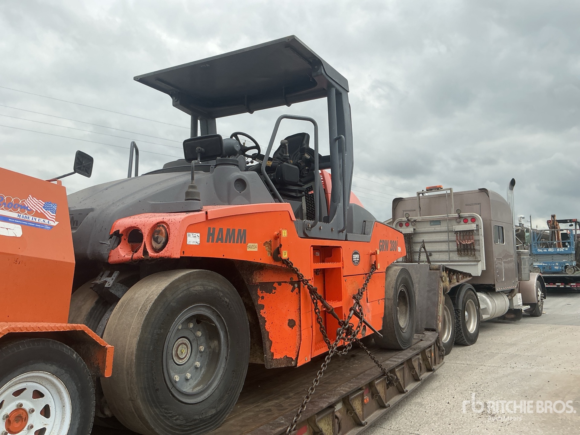 Photo of a 2015 Hamm GRW280I