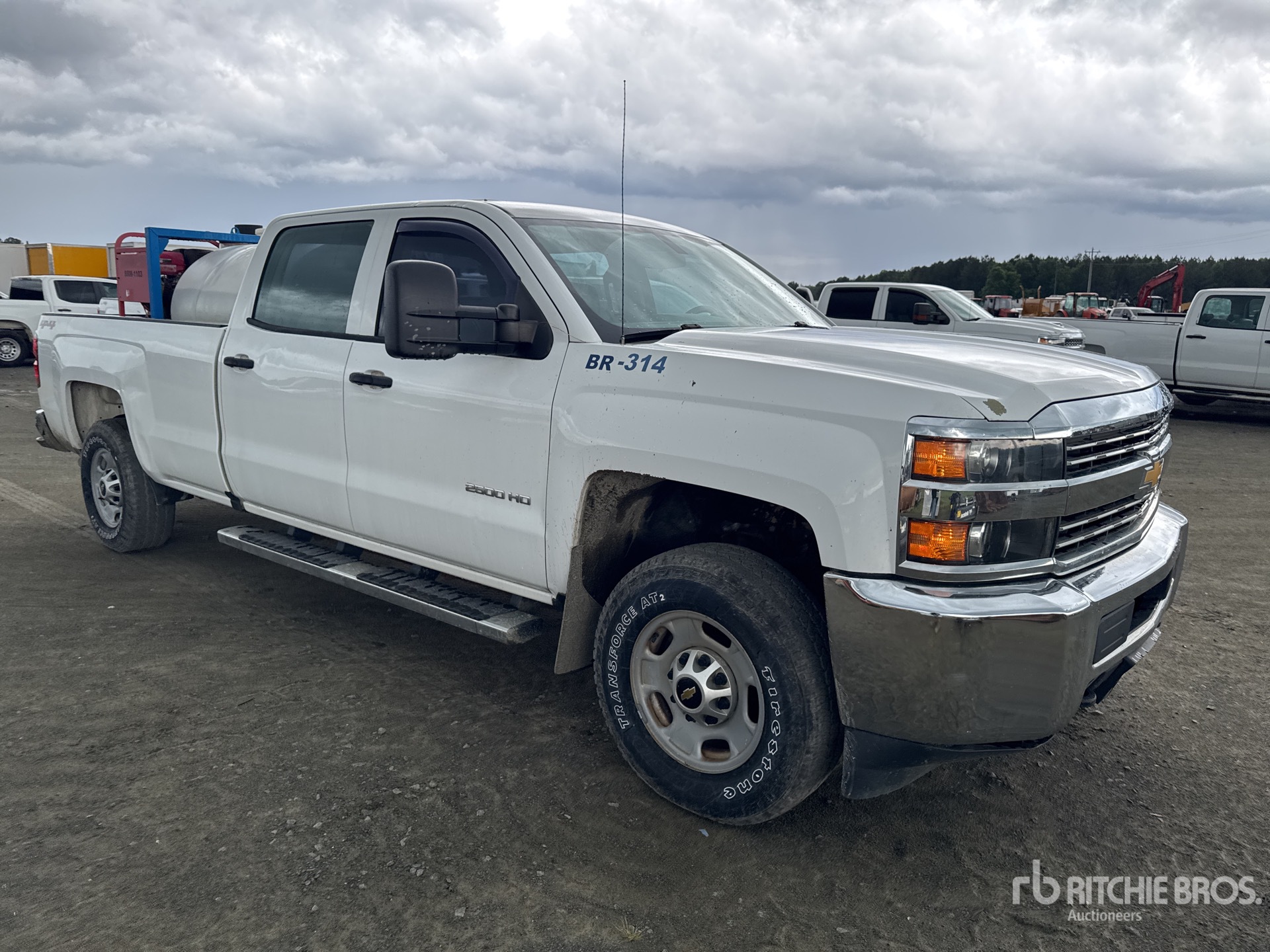General Appearance with Picture, Right Front Corner