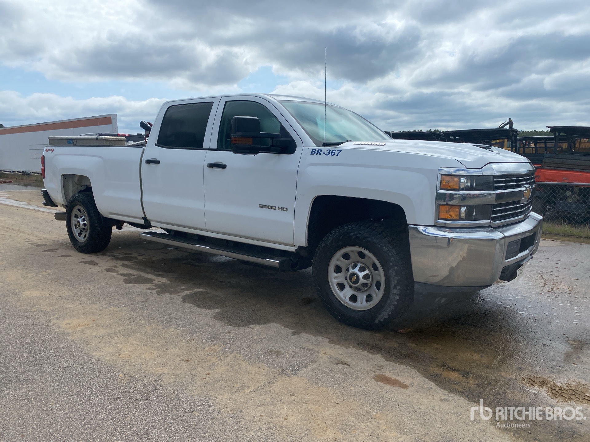 General Appearance with Picture, Right Front Corner