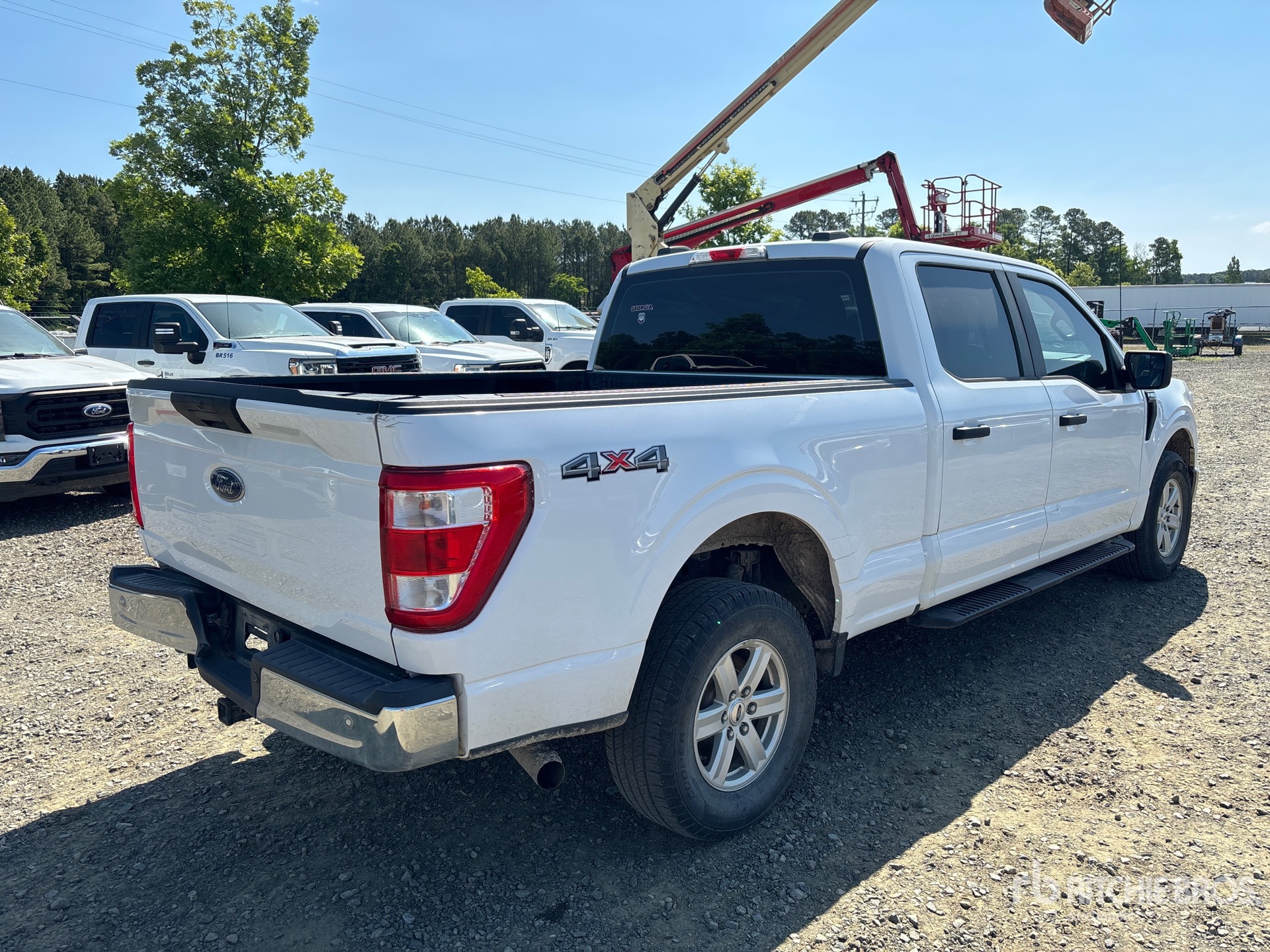 General Appearance with Picture, Right Rear Corner