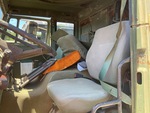 Cab with Seats/armrests