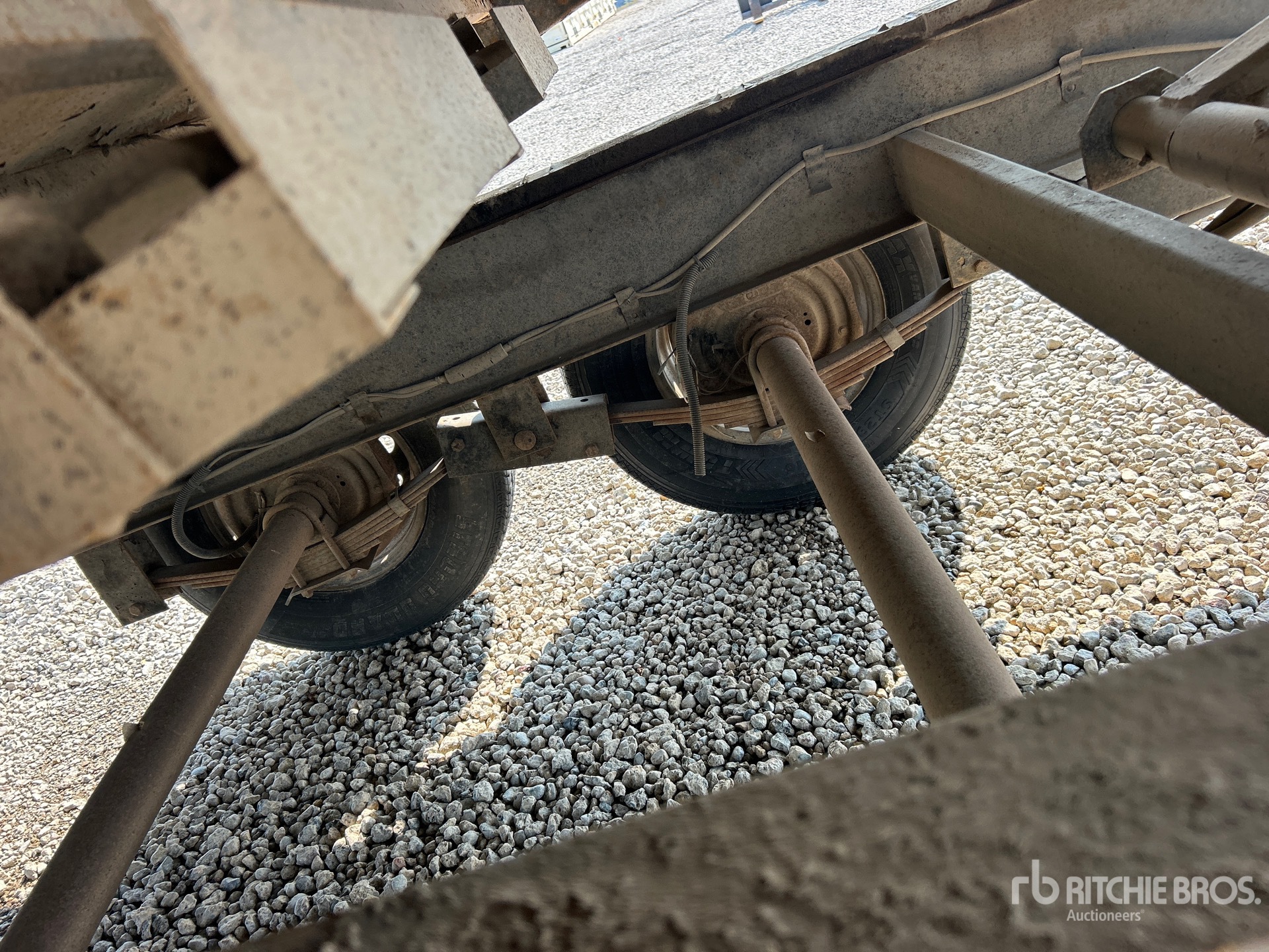 2024 Load Trail DZ961414K