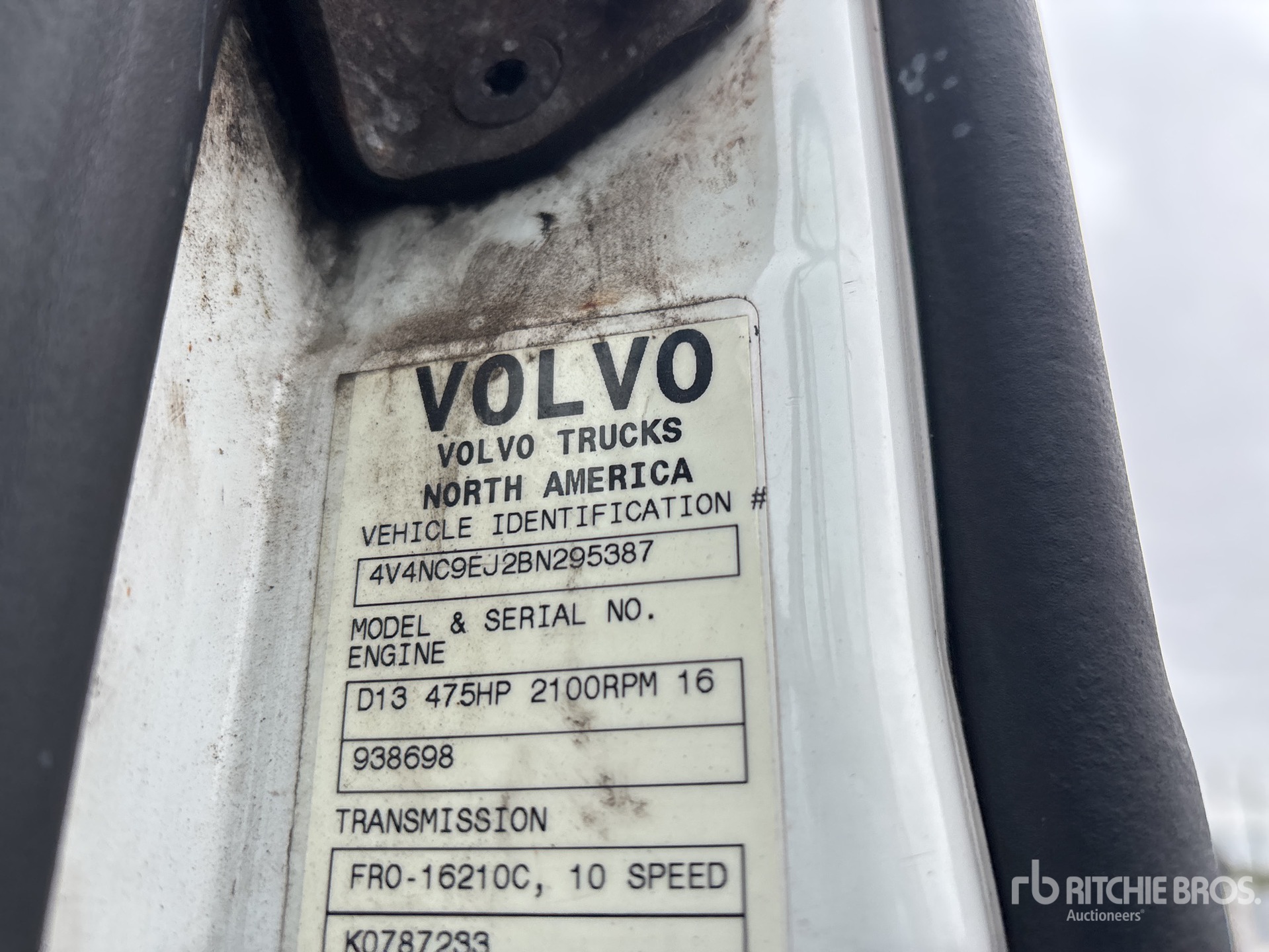 Photo of a 2011 Volvo VNL
