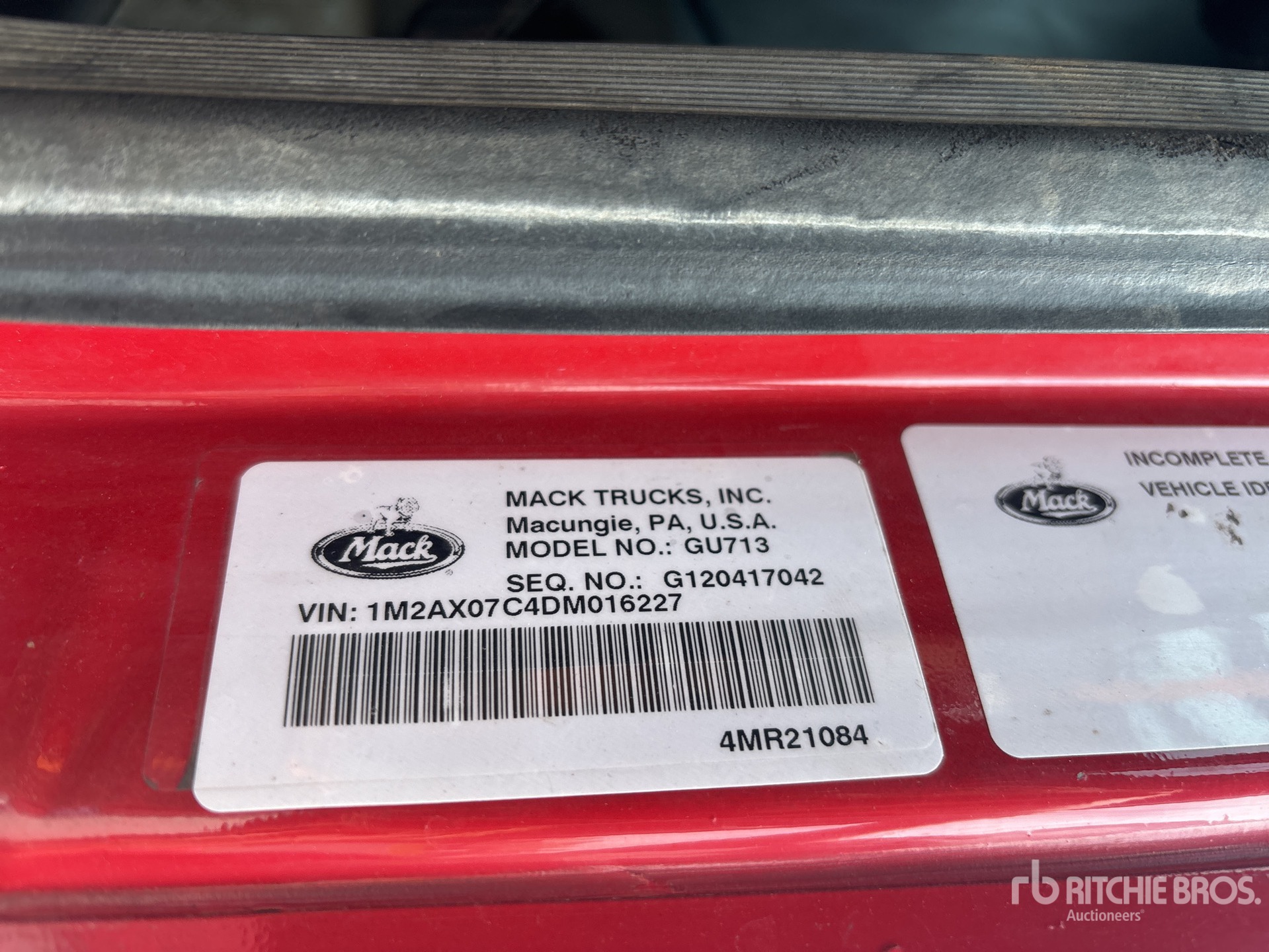 Photo of a 2013 Mack GU813