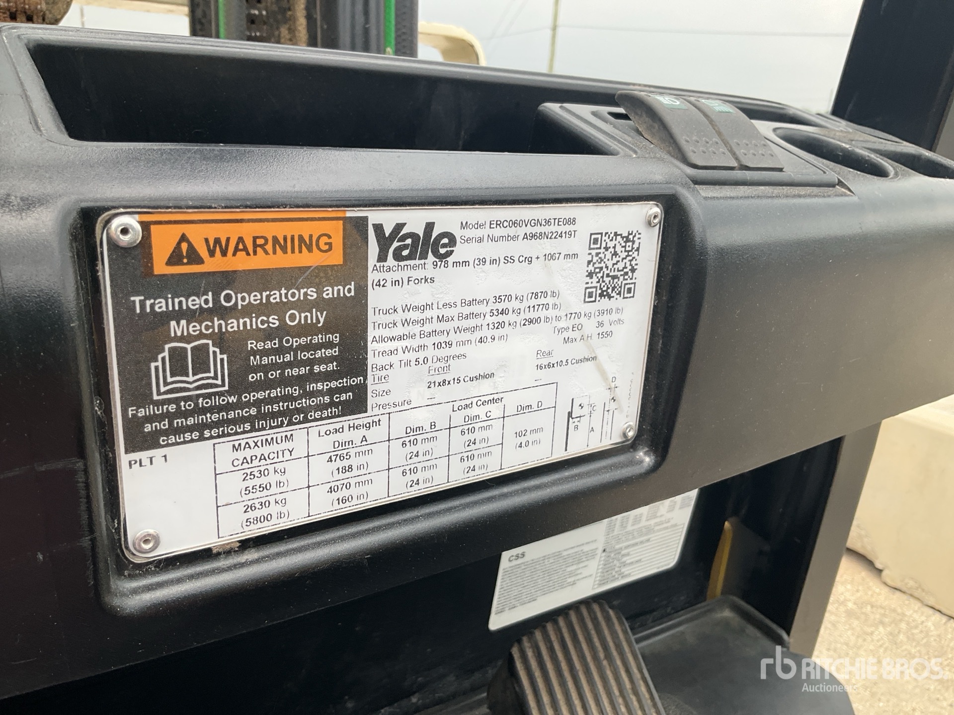 Photo of a 1996 Yale ERC060